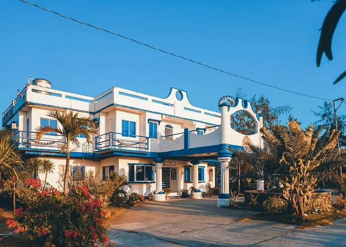 Club Monet Beachfront Resort By Cocotel Cabangan