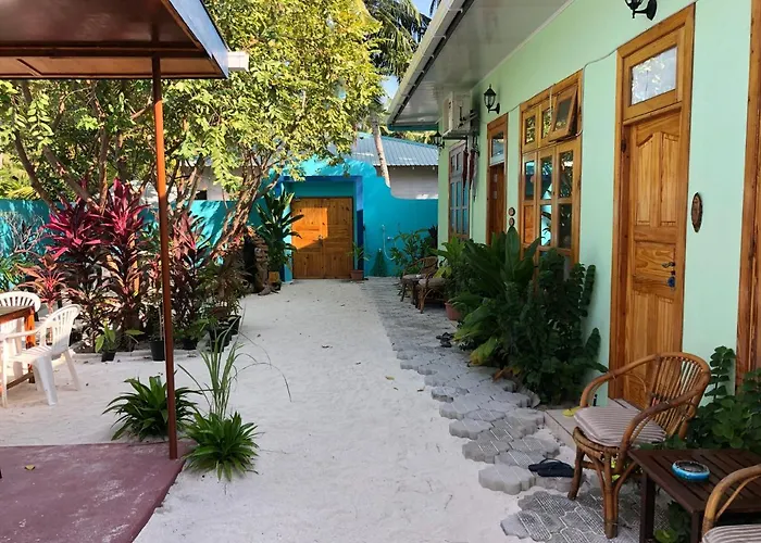 Royal Reef Stay Mathiveri