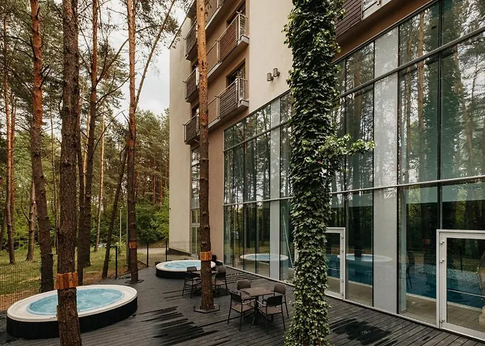 Hotel Uroczysko Cedzyna