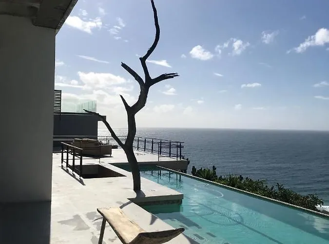 Le 12 Artist Loft The Pool Mezzanine Apartment Cape Town