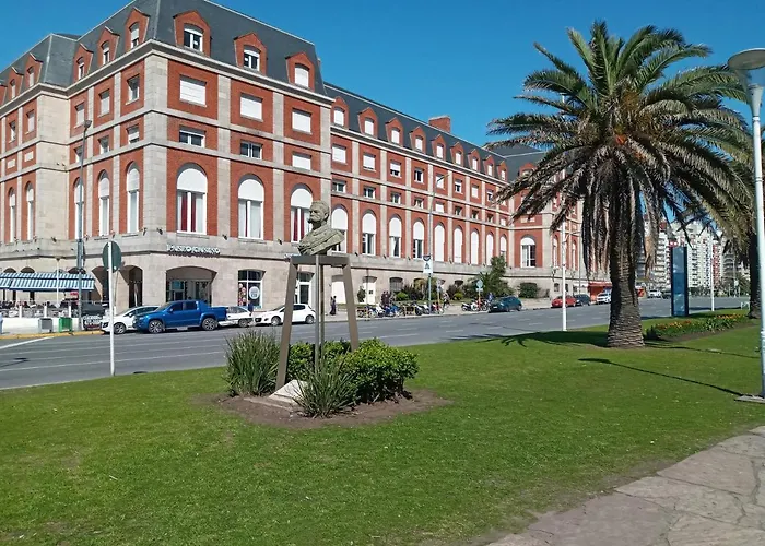 1 Ambiente Pleno Centro-1 Cuadra Casino-Peatonal-Playa Punta Iglesias-Popular Apartment Mar del Plata