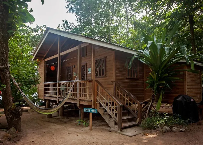 Blue Island Divers Casita Azul Sandy Bay