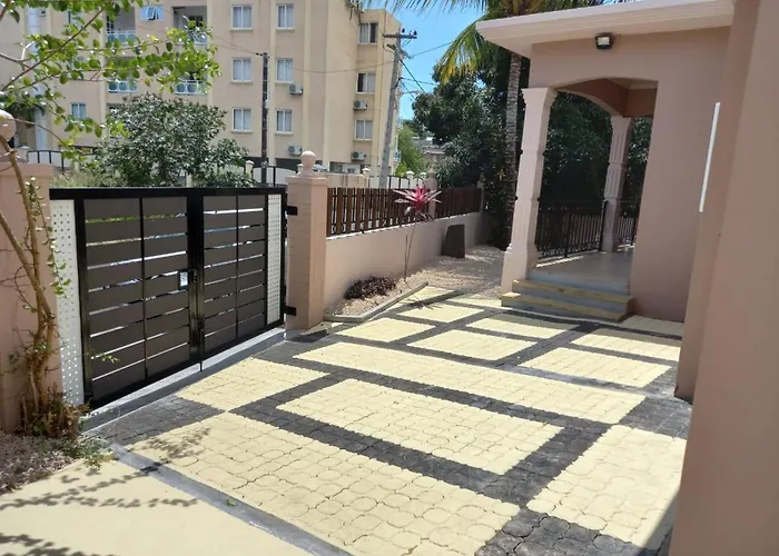 Waynes' Villa Flic en Flac