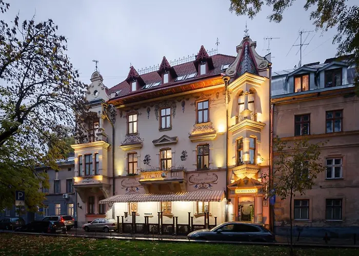 Chopin Hotel Lviv