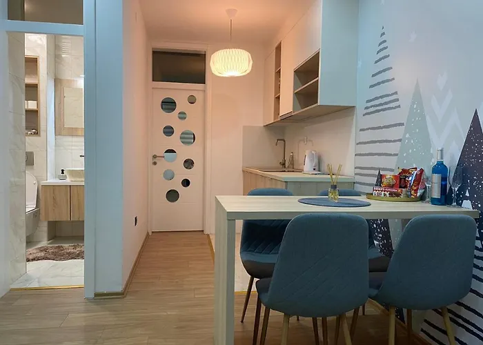 Alexandrea Apartments Pale