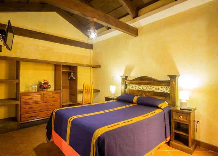 Hotel Maya Ik' Antigua