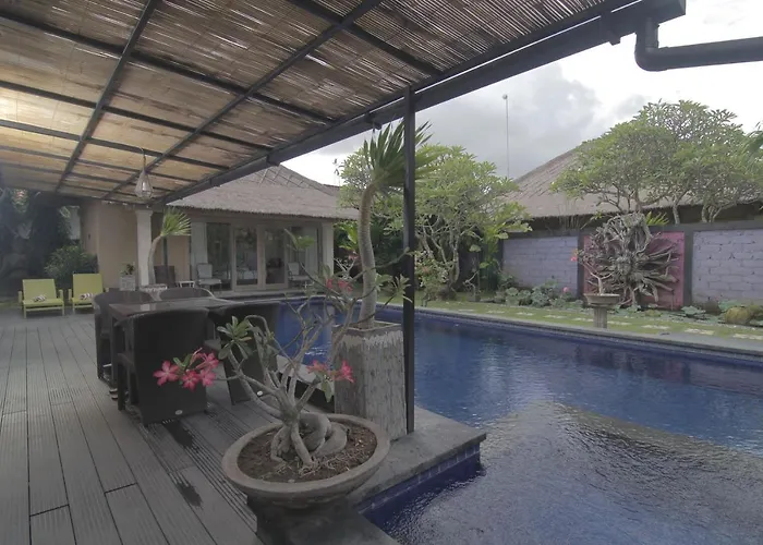 Bamboo Moon Villas Sanur 