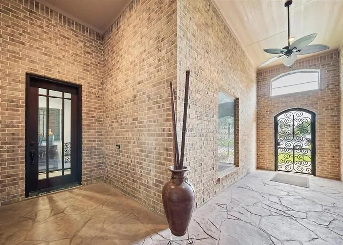 Briscoe Getaway Villa Houston
