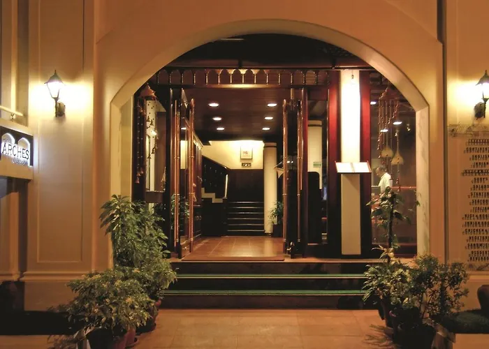Hotel Arches Kochi