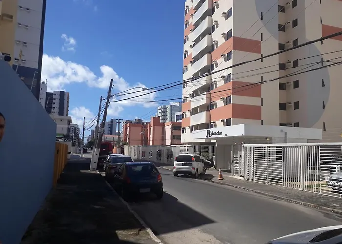 Apart Verdemar Deluxe Pajucara Com 2 Quartos E Prox A Feirinha Maceio 