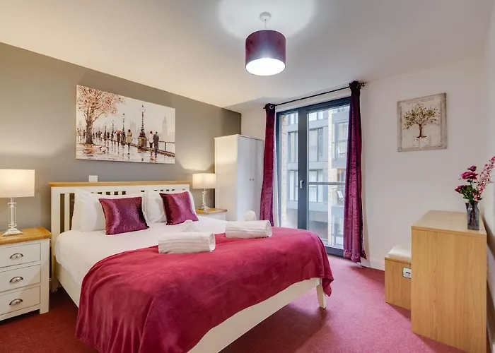 Arcadian City Centre Apartments With Balcony Birmingham