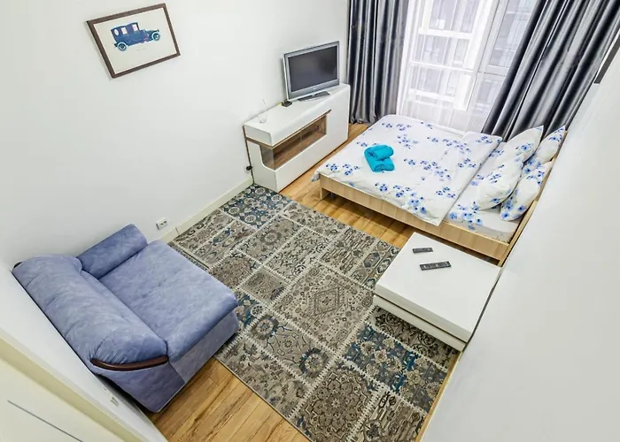 Однушка В Жк Абая 130/2 2019 Г.П. Apartment Almaty