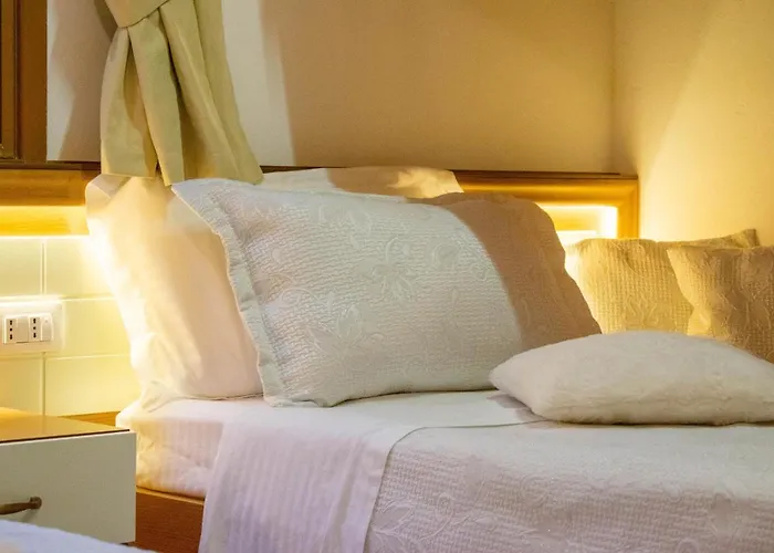 Te Kalaja Rooms Gjirokaster