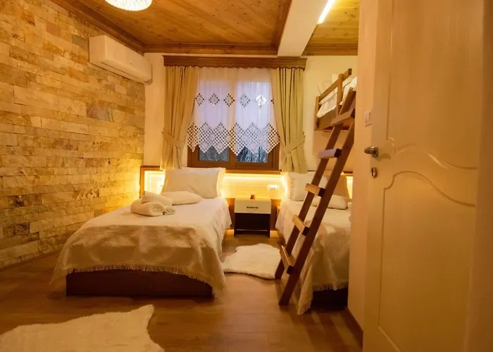 Te Kalaja Rooms Gjirokaster