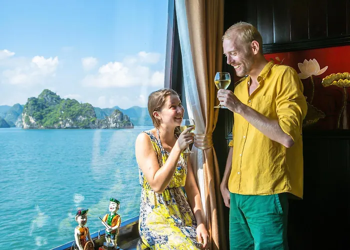 Dragon Legend Cruise Hotel Ha Long