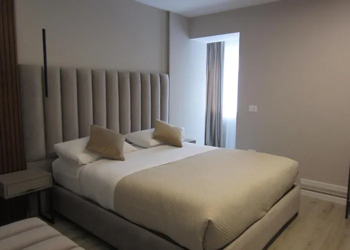 Freddy'S Hotel Tirana