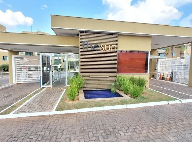 The Sun Resort, Shtn Trecho 2, Enxoval De Cama E Banho, Piscina Aquecida, Vaga De Garagem, Academia, Lavanderia, Conveniencia 24H, Wi-Fi, Smart Tv, Quadra De Areia, Recepcao 24H By Rei Dos Flats Brasília