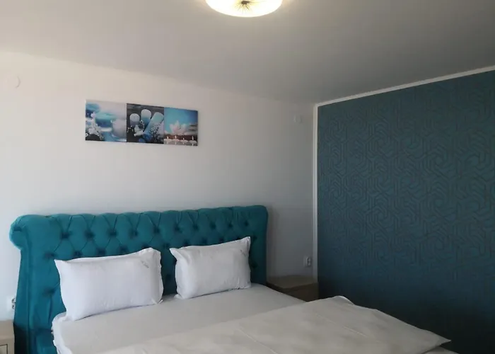 Hotel La John Vama Veche