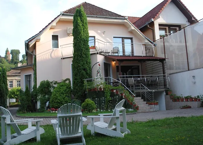Flora Luxury House Hotel Sighisoara