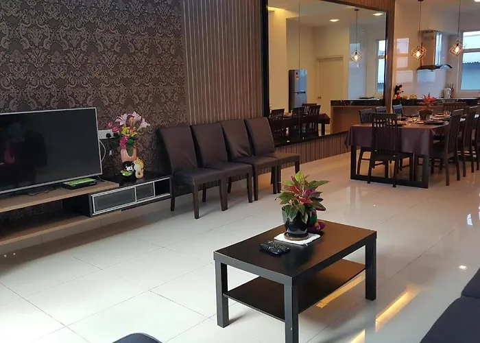 Shamrock Villas Corner Or Seaview Or Standard Batu Ferringhi