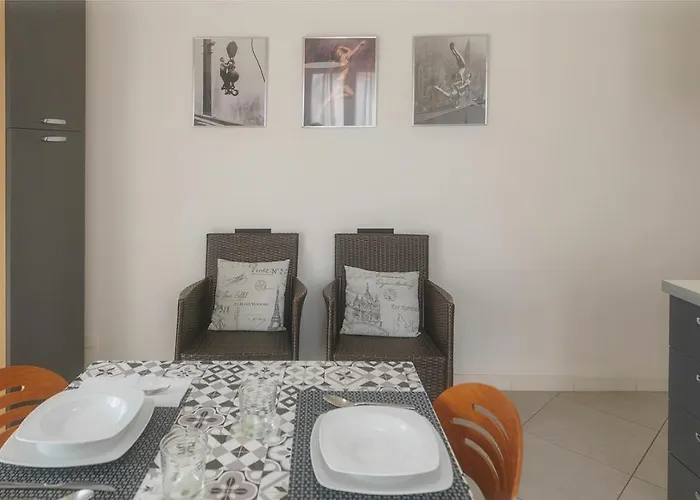 "Casa Giuliari" In Borgo Roma Vicino Policlinico Univr Fiera Apartment Verona