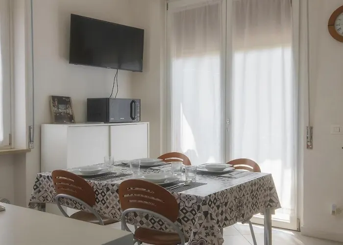 "Casa Giuliari" In Borgo Roma Vicino Policlinico Univr Fiera Apartment Verona