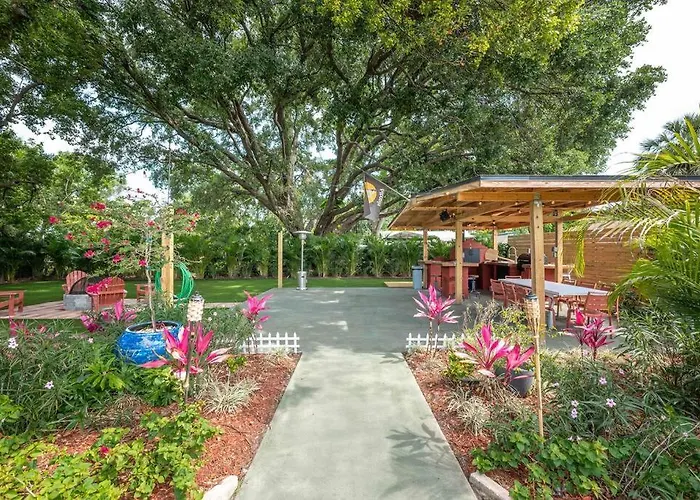 Beautiful House, Walking Distance To Stadium Tampa