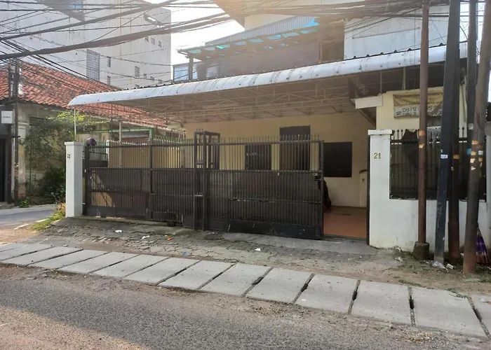 Express O 91381 Penginapan Pasar Baru Selatan Jakarta