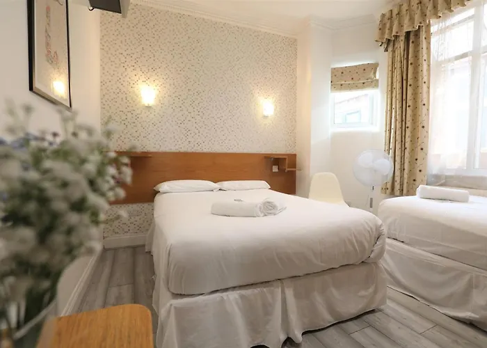 Anchor Guest House London