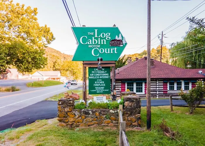 Log Cabin Motor Court Asheville