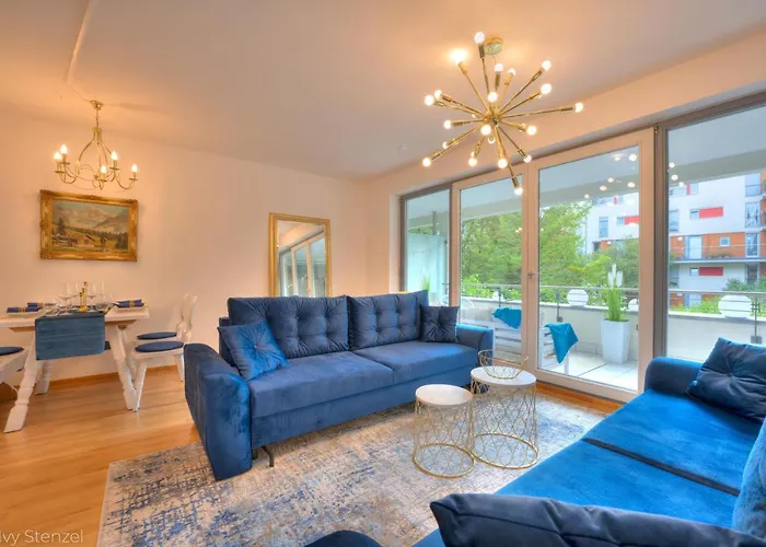 Zwei Zimmer Wohnung Im Stadtzentrum Mit Tiefgaragenplatz Munich