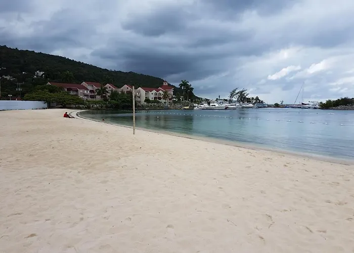 Almond Grove At Sand Castle Ocho Rios
