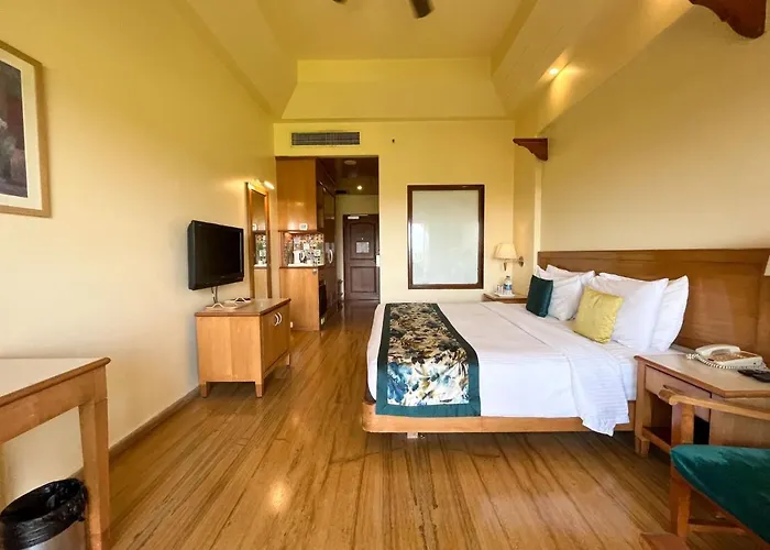 Acron Candolim Regina