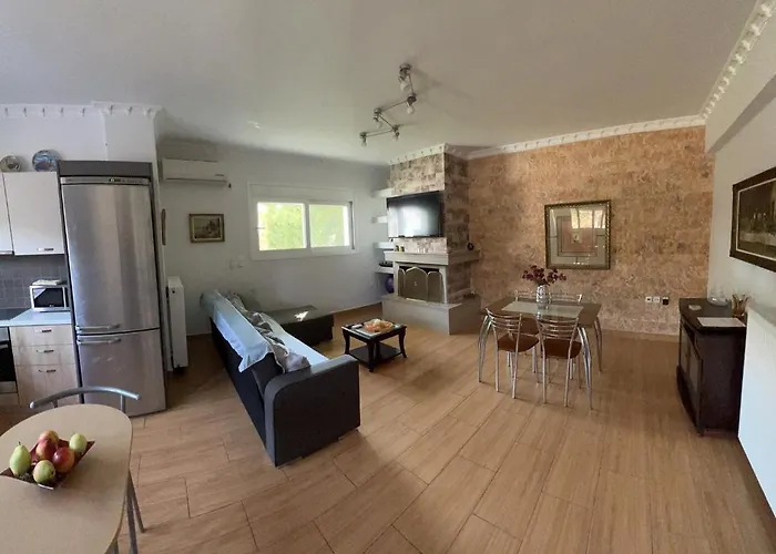 Kontis' Luxury Detached House Near The Sea Villa Loutraki