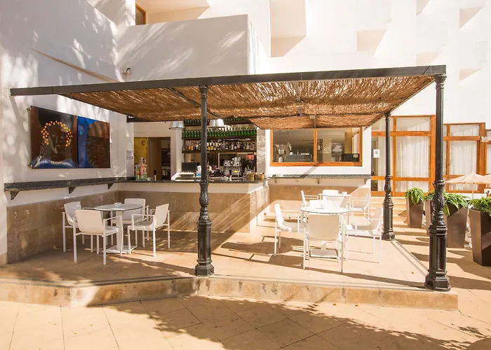 Hotel Tres Torres Santa Eularia des Riu