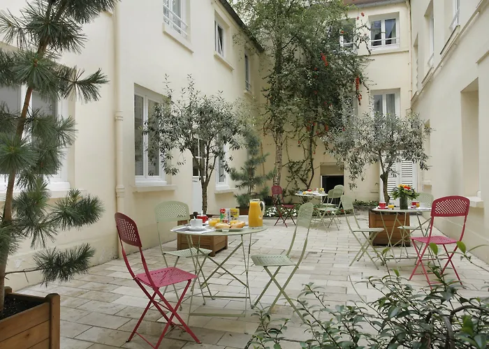 Alfred Hotels Paris Lecourbe- Hotel Renove