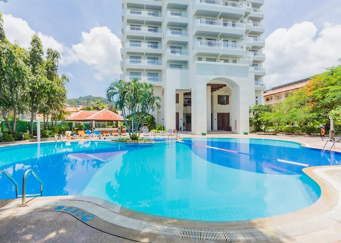 Waterfront Suites Phuket By Centara Karon