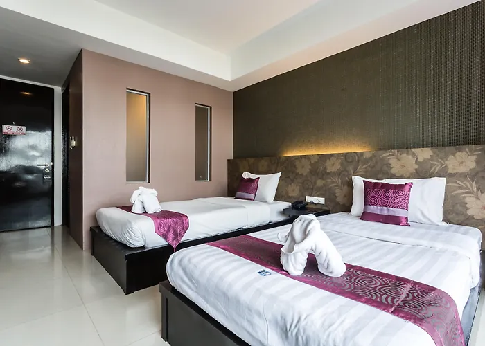 7Q Patong Hotel