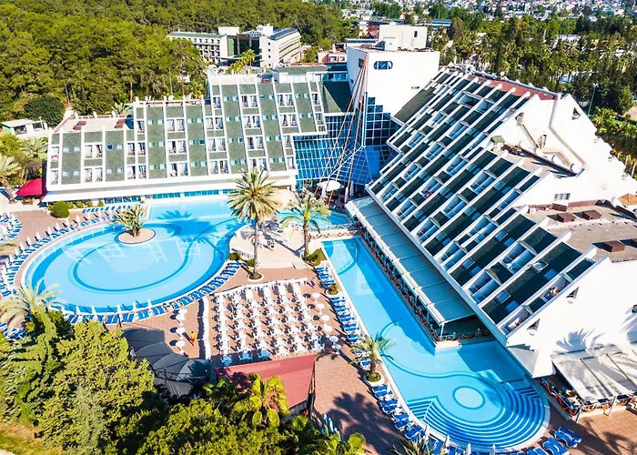 Queen'S Park Resort Goeynuek Kemer