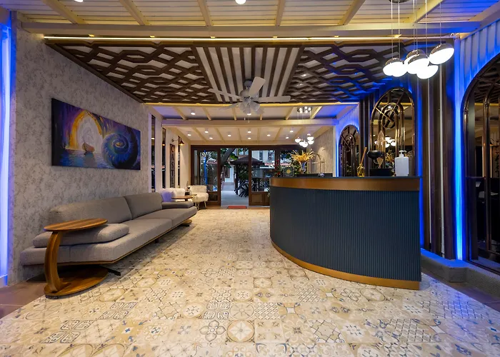 Castle Old Town Hotel Antalya