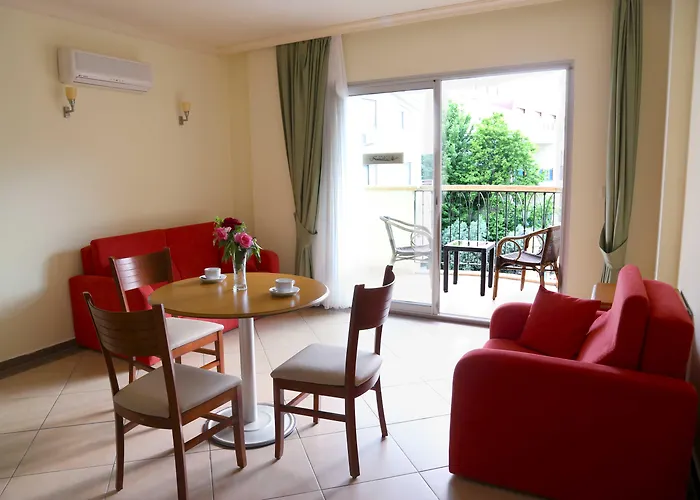 Club Karakas Apart Otel Marmaris