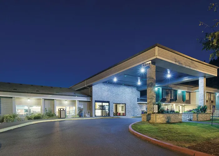 La Quinta By Wyndham Portland Nw Hotel