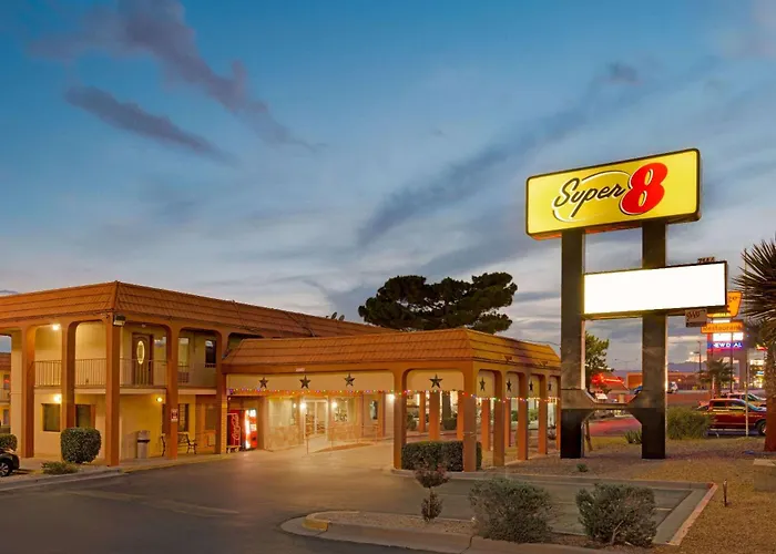 Super 8 By Wyndham El Paso Airport Hotel