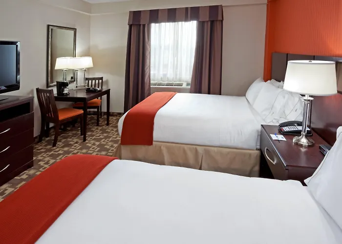 Holiday Inn Express Maspeth By Ihg New York