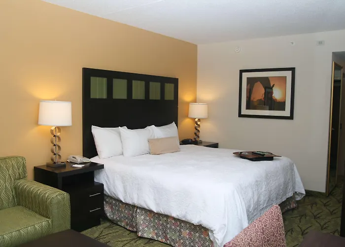 Hampton Inn & Suites Tulsa-Woodland Hills Union
