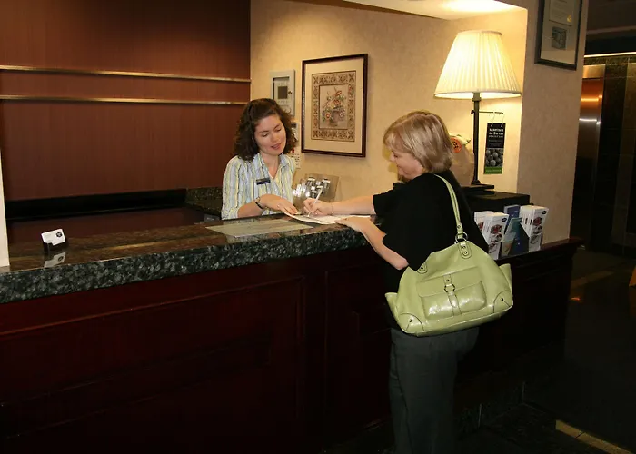 Hampton By Hilton Ottawa Hotel