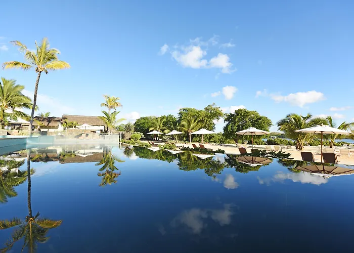 Radisson Blu Azuri Resort & Spa Roches Noires