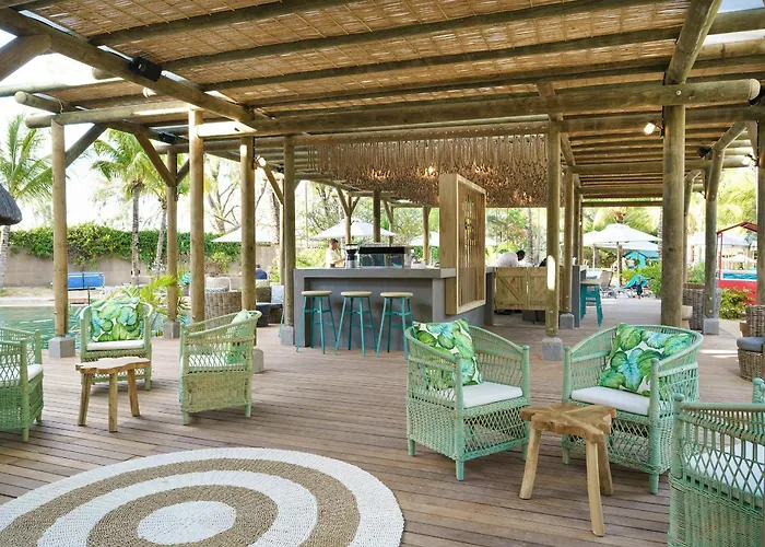 Coin De Mire Attitude Hotel Bain Boeuf