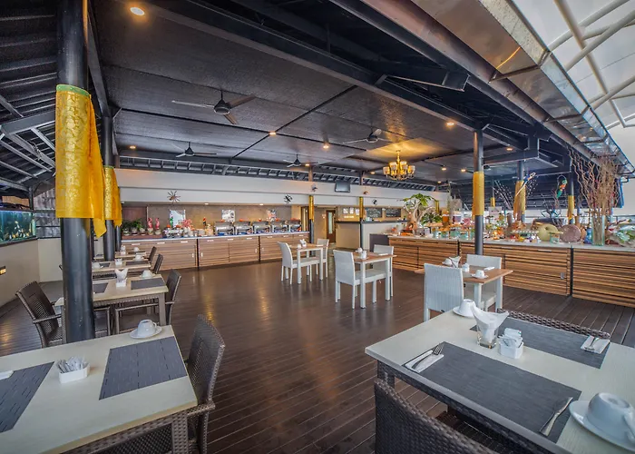 J4 Hotels Legian