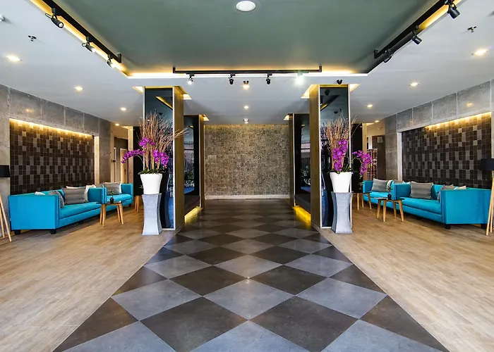 Sevn Legian Hotel